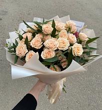 Букет Кремовые розы Латте в Редкино