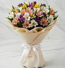 Букет цветов из:  Альстромерии в Редкино