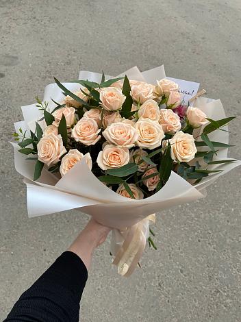 Букет Кремовые розы Латте в Редкино