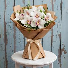 Букет цветов из:  Орхидеи и Розы в Редкино